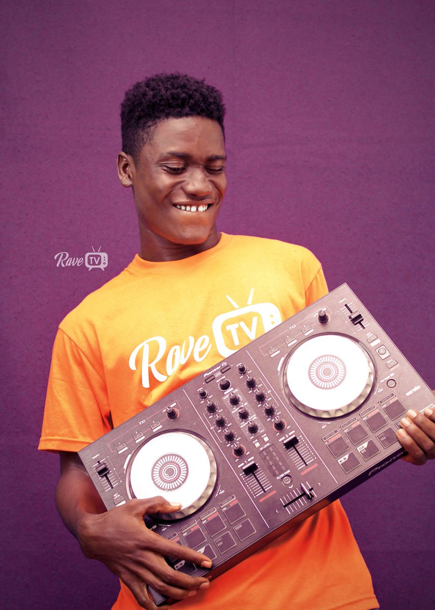 djzhiro1's tweet photo. We back at it
@ravetv_
Video mix by DEZHIRO
Coming soon https://t.co/sJUlGP6dl8