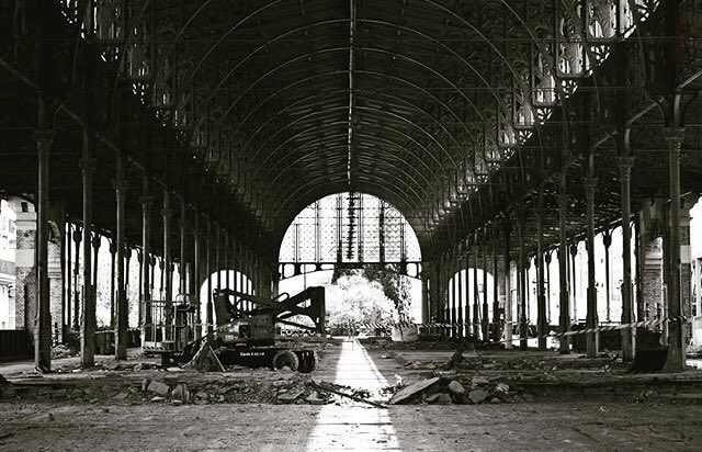 UBDZaragoza's tweet photo. Buenos días de lunes☀️ ¿alguien se ha pasado por el @mercadocentralzgz ? Alucinados nos hemos quedado😱😱 #ubdez #zgz #felizlunes https://t.co/l3So1OVoE8