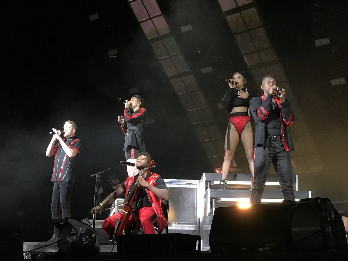 phillionce's tweet photo. @PTXofficial thank you for your awesome music! https://t.co/4N03eikmuO