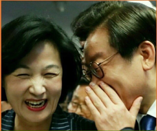 moonlove9804's tweet image. 문재인 당대표 이실때
김한길,안철수,박지원,동교동계
탈당 한다고
언론이 민주당 망할 거라고
떠들었는데?

민주당 망했나요?
문프는 대통령 당선 되셨습니다!

지금 우리당 민주당의 거악은
낙지사와 그패거리들 입니다!
하루속히 출당 시키고
선명정당으로 재정비 하는것이
민주당 혁신 입니다!