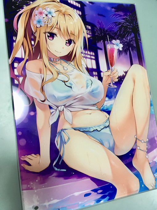 虎さんから貰ったアクリルスタンド 発色良くて綺麗や。どこで作ってるかわかんないけどこれも作ってみたい🤤 