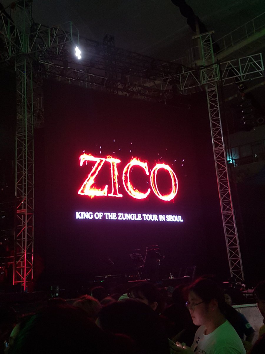 Dharma0708's tweet photo. 말 한마디 한마디가 무대 하나 하나가 아름다웠던 지호오빠의 첫 단독 콘서트😄
#KOZ #KINGOFTHEZUNGLE https://t.co/HDXFG4OHyc