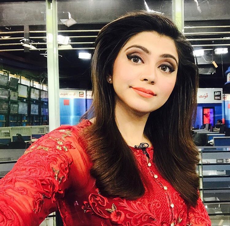 fcAnchor's tweet photo. @irzakhaan #laalishq #Expression #selfielover @irzakhaan https://t.co/CyD0kkgd8U