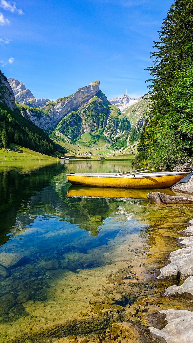 MySwitzerland_e's tweet photo. More than just a mountain range on the edge of the Alps: #Alpstein in #Appenzell is a paradise for hikers. Our colleague Fabian travelled to the region with his hiking boots and camera to share his experience. https://t.co/qWPOm1VPYD