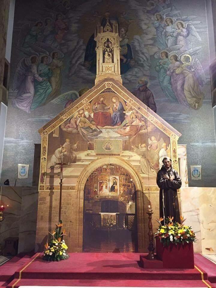 frasescatolic00's tweet photo. Cuando abandones este mundo, no podrás llevarte contigo nada de lo que has recibido, sólo lo que has dado !
San Francisco de Asís https://t.co/QHI5IZzewc