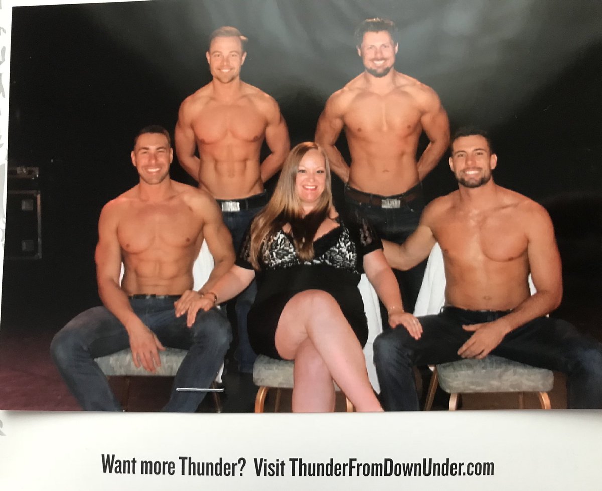 infinite_Jen's tweet photo. #thunderfromdownunder #girlsnight #somuchfun 🙈🙉 https://t.co/iAOkVANZkF