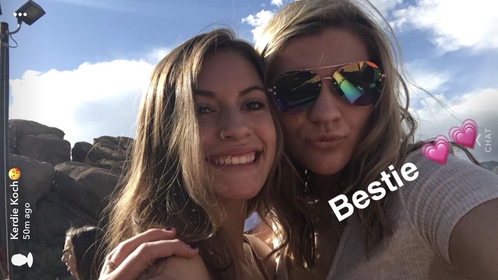 palomarodelloo's tweet photo. Recently, my bestest friend in the whole world was diagnosed with a rare form of bone cancer, and senior year is gonna be tough for her. We saw you at Red Rocks and it would be a dream if we could see you again. Come back to CO and meet @kaydeekoch !!
@LouisTheChild ❤️ 👑 https://t.co/EAZl8MGS1E