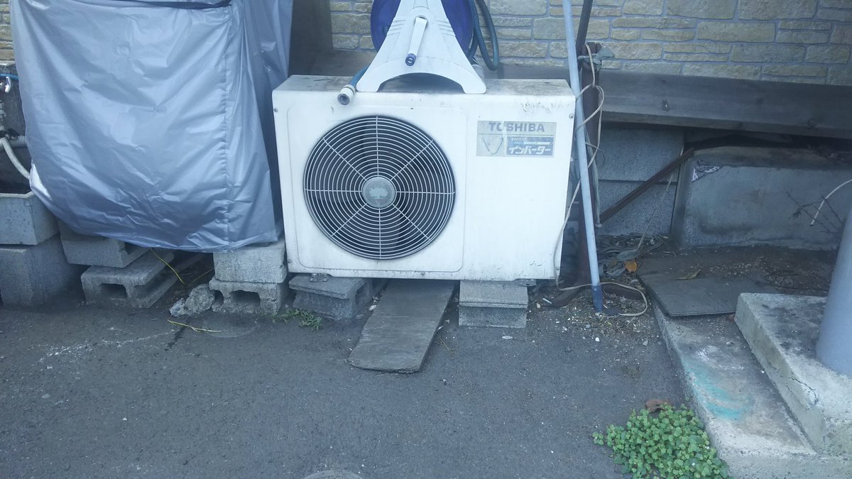 東芝エアコン室外機 4枚羽根 右回転 インバータータイプ #室外機