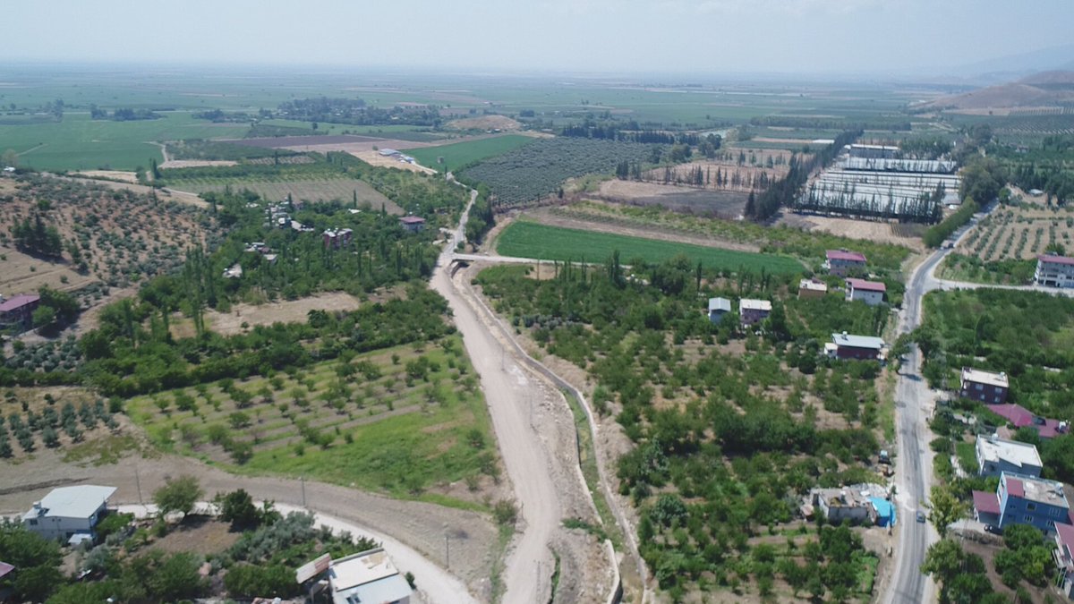 Hatay_Dsi's tweet photo. HATAY KIRIKHAN KURTLUSOĞUKSU DERESİ 2. KISIM İKMALİ
Sözleşme Bedeli : 2.138.195,00 TL Olan Hatay Kırıkhan Kurtlusoğuksu  Deresi 2. Kısım İkmali  iş kapsamında 950 metre uzunluğunda kagir duvar ve taban betonu imalatı tamamlandı. Fiziki Gerçekleşmesi  %78,63 https://t.co/b2YJcWX1Vs