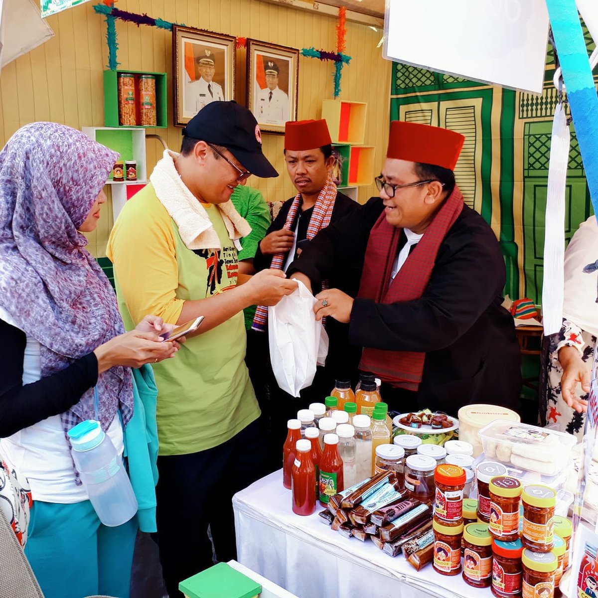 Hari koperasi ke -71 tingkat Provinsi Jawa Barat Tahun 2018 di Karawang, tgl 25-29 Juli 2018 melalui gerakan koperasi kita wujudkan ekonomi kerakyatan yang berdaulat dan berkeadilan. <a href="/pemkotdepok/">PEMERINTAH KOTA DEPOK | #AyoPakaiMasker</a> <a href="/IdrisAShomad/">Mohammad Idris</a> <a href="/pradi_supriatna/">Pradi Supriatna</a> <a href="/fitriawansumadi/">fitriawan</a>