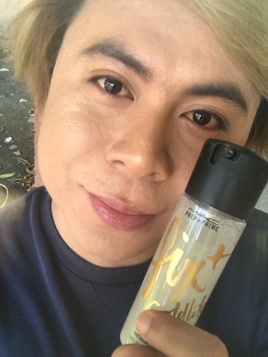 nitwitonet23's tweet photo. Really loving this product from Mac! #prepandprime #mac #maccostmetics #nofilter https://t.co/z0SLGFIg1S