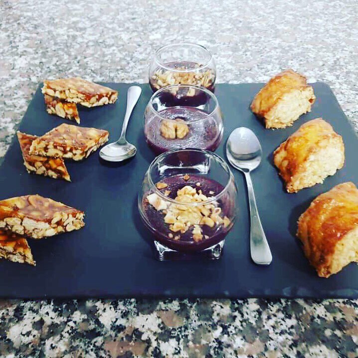 paragraphhotels's tweet photo. Modern interpretation of traditional desserts 
@paragraphhotels 

#paragraphresortandspashekvetili #AutographHotels #Marriottint #MarriottTRAVELER #luxuryhotel #travel #blacksearegion #cakes #dinner #lunch #breakfast https://t.co/6ESVeaBHai