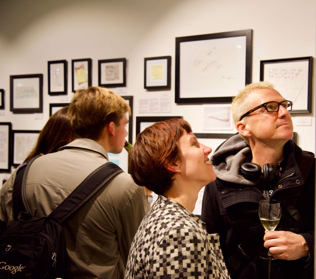 foundbylaura's tweet photo. Some pics from opening night at the Wedge Gallery at @KinokuniyaAust
Show runs until August 20.
#exhibition #foundnotes #streetfinds #art #sydney #thegaleries #haveifoundyours #lostandfound @foundbylaura #streetart #found #life #love #parking #adultsonly https://t.co/oJ7US73nxX
