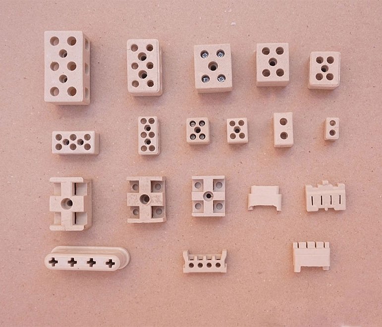 PakAtesPorselen's tweet photo. Porselen Klemensler 
.
.
.
#porselen #klemens #teknikseramik #technicalceramics https://t.co/qj093fQR3p