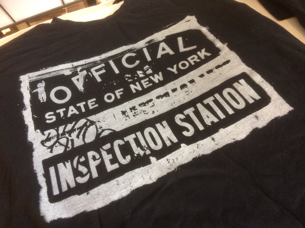 Robinprint's tweet photo. #screenprinting new tees #rockfactoryprintstudio #robinprint https://t.co/SpUd71GVcy
