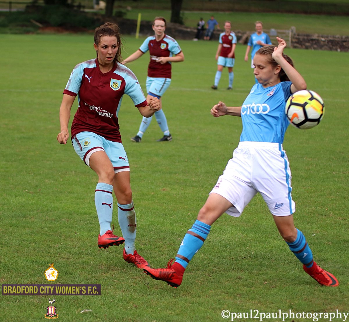 Images captured by @paul2paulphoto of yesterdays game between @bcwfc and @BurnleyFCWomen photos.app.goo.gl/nsfYQKiQyBHq99… @BFD_Sport @Bradford_TandA @SheKicksNews @womensfooty_uk