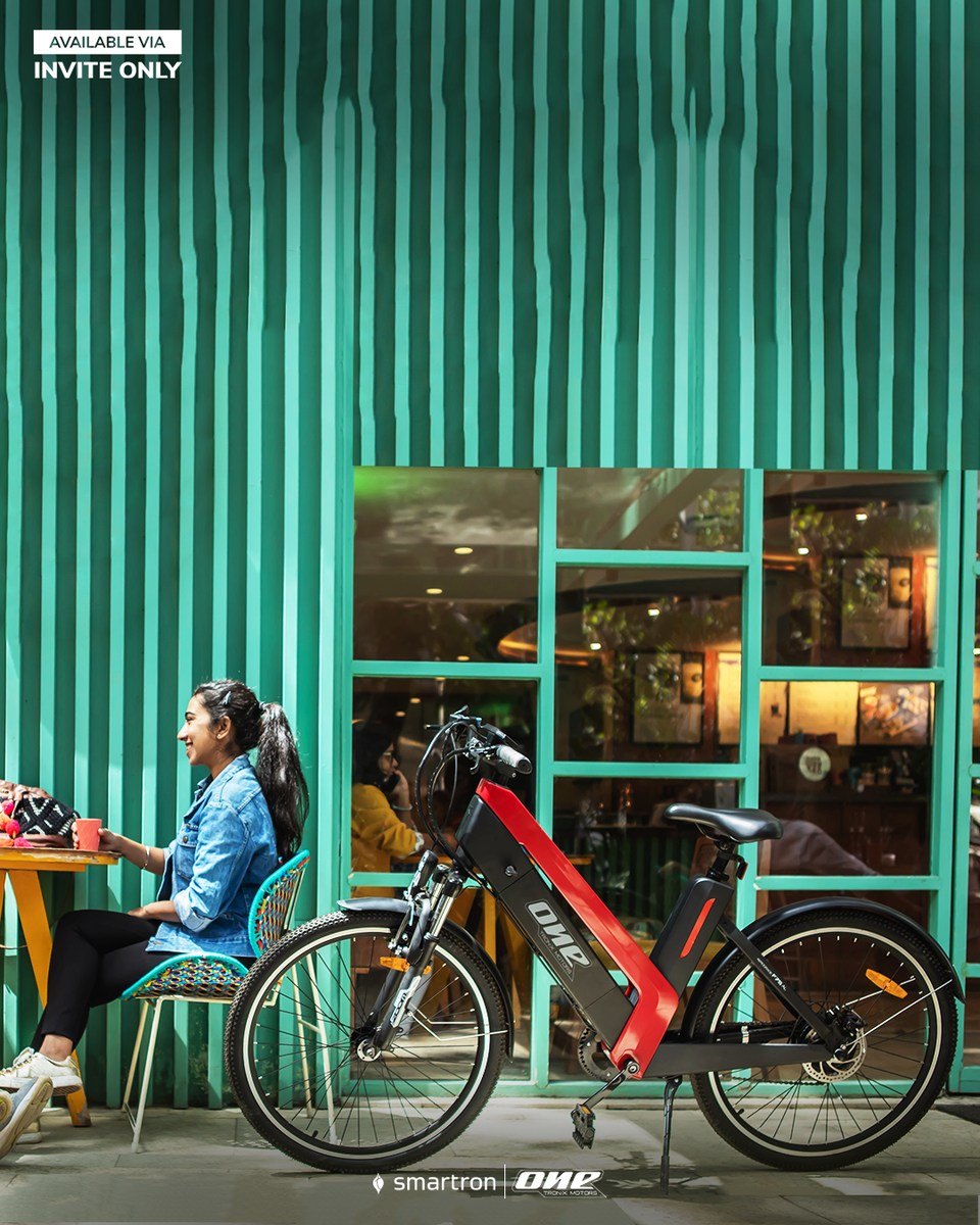 smartronindia's tweet photo. Arrive in style on your next quaint coffee date with the stunning #tronXOne.
A battery-ready bike built with premium Aerograde Alloy frame material that lets you #OneUp jam-packed streets &amp; unexpected terrains. Register now at the #tstore for your invite. https://t.co/uo6oOIex4h https://t.co/3RQvoQvymJ
