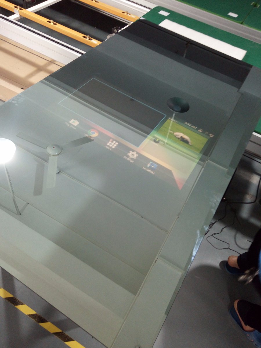 OnlyLiu1's tweet image. mirror TV