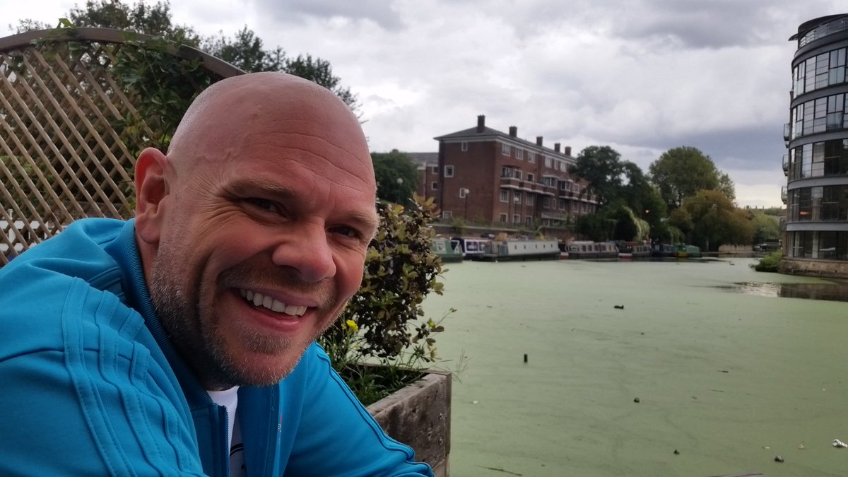 Richard Vines tweet media