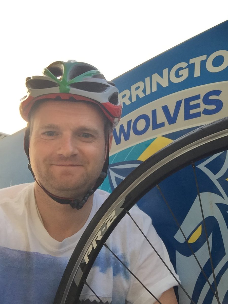 WWRLFoundation's tweet image. BREAKING WEMBLEY NEWS.....Our Sport &amp;amp; Lifestyles Manager, James Howes has agreed to take part in our charity cycle from @wolvesrl to @wembleystadium for this year's @TheChallengeCup Final against @DragonsOfficiel Please show your support by donating at bit.ly/2MiX7KY