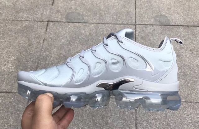 RetroLaceZA's tweet photo. 👟Nike Vapormax Plus + Courier
🏷R1550
📦Get yourself or someone a pair soon
✉️DM to order/enquiries
📱WhatsApp 081 703 6924
📲Or Call 081 797 7955
#retrolaceza #qualitypremium #onlinestore #tagafriend https://t.co/3WODqOPiaD
