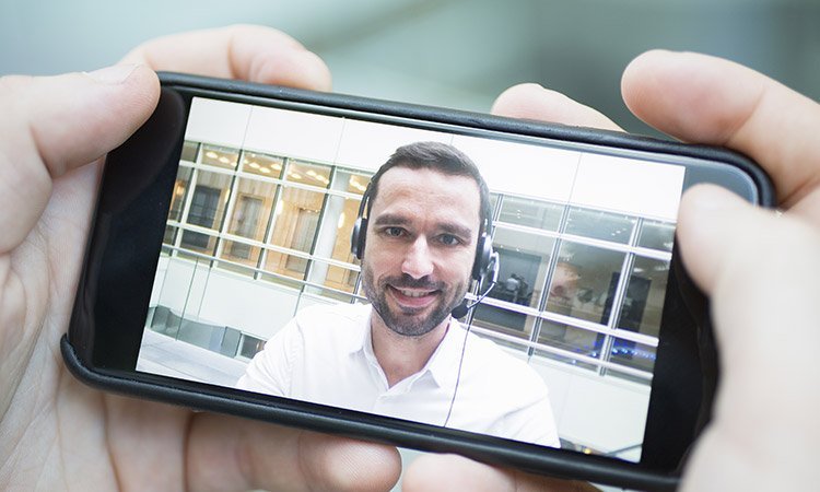 Research shows that giving good #customerservice has tangible #business benefits. Find out more in our new article in collaboration with <a href="/FinancialTimes/">Financial Times</a> ow.ly/rKup30kPlbJ