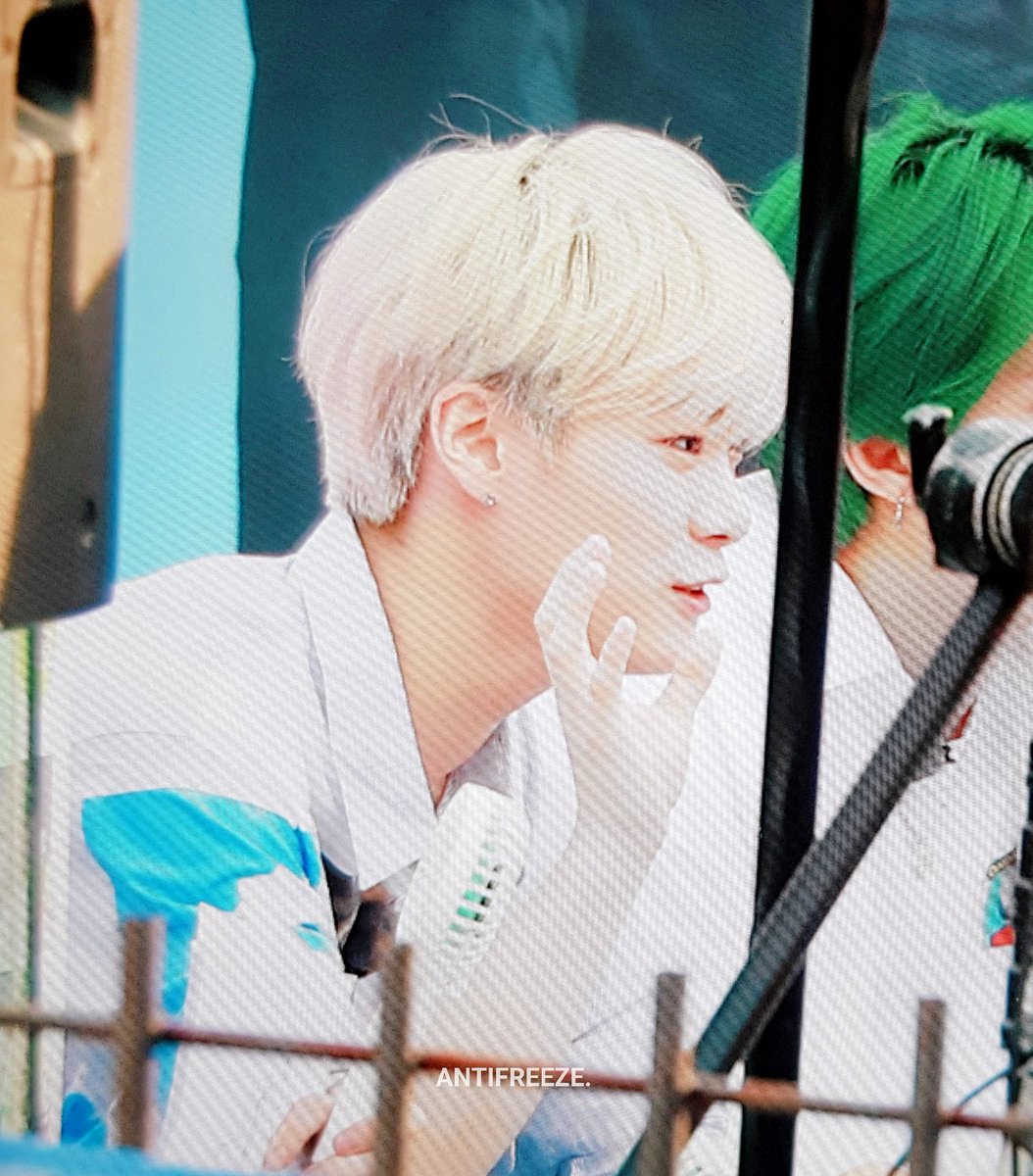 ANTIFREEZE_MB's tweet photo. 180813 #아스트로 #문빈 https://t.co/2UdKmFg9Jv