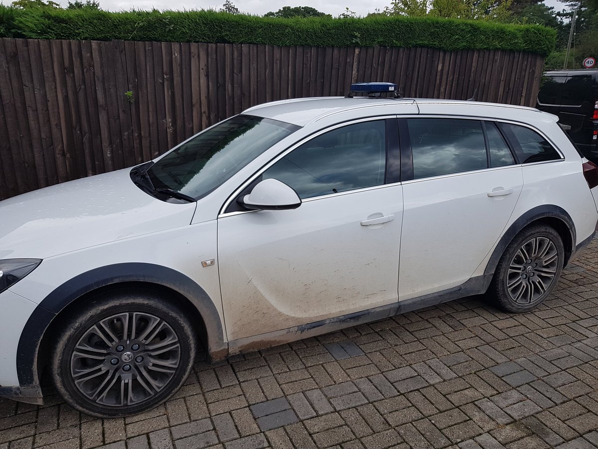 tasker_dan's tweet image. @Hants_fire Poor car deserves a clean after 4 days covering Boomtown...Tell you what though, whilst I watched others sliding and sinking everywhere, the Insignia AWD was absolutely faultless in the muddy conditions 👍 #greathandling #safedrive