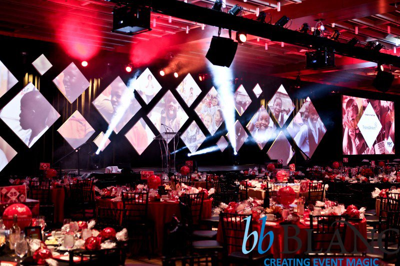 YPDbyJess's tweet photo. RT @bbBlanc_Events: Our special effects can turn your next corporate celebration into a thrilling themed-event that your associates will talk about for months! Contact us to learn more! #bbblanc #creatingeventmagic #bbblancevents https://t.co/2kk6YIynoD