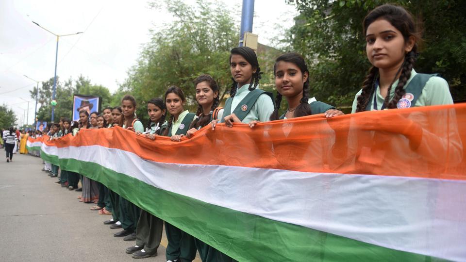 htTweets's tweet photo. UP Shia Waqf Board asks madrassas to celebrate I-day, chant ‘Bharat Mata ki Jai’
https://t.co/HxDdbW65kI https://t.co/NBRaeyMEVD