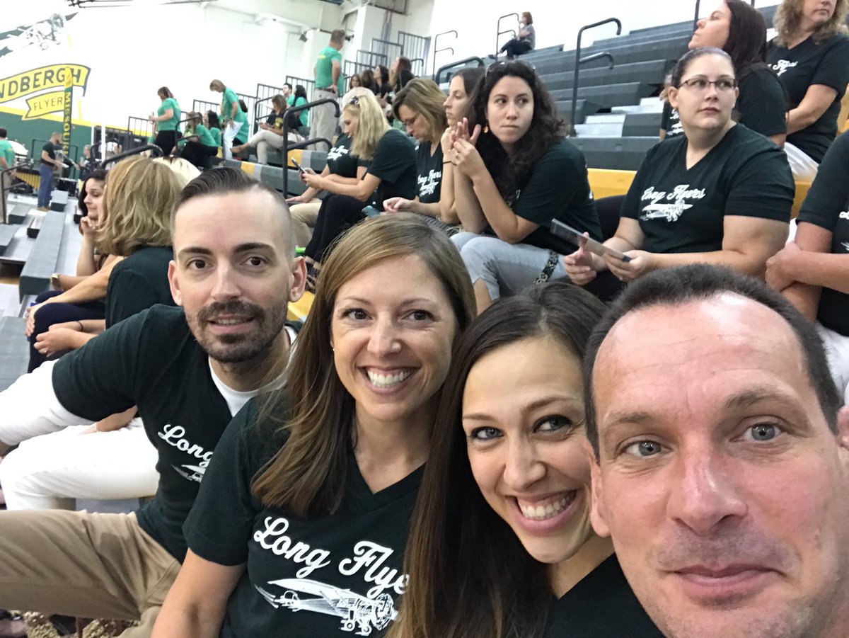 Rebecca Donze tweet media