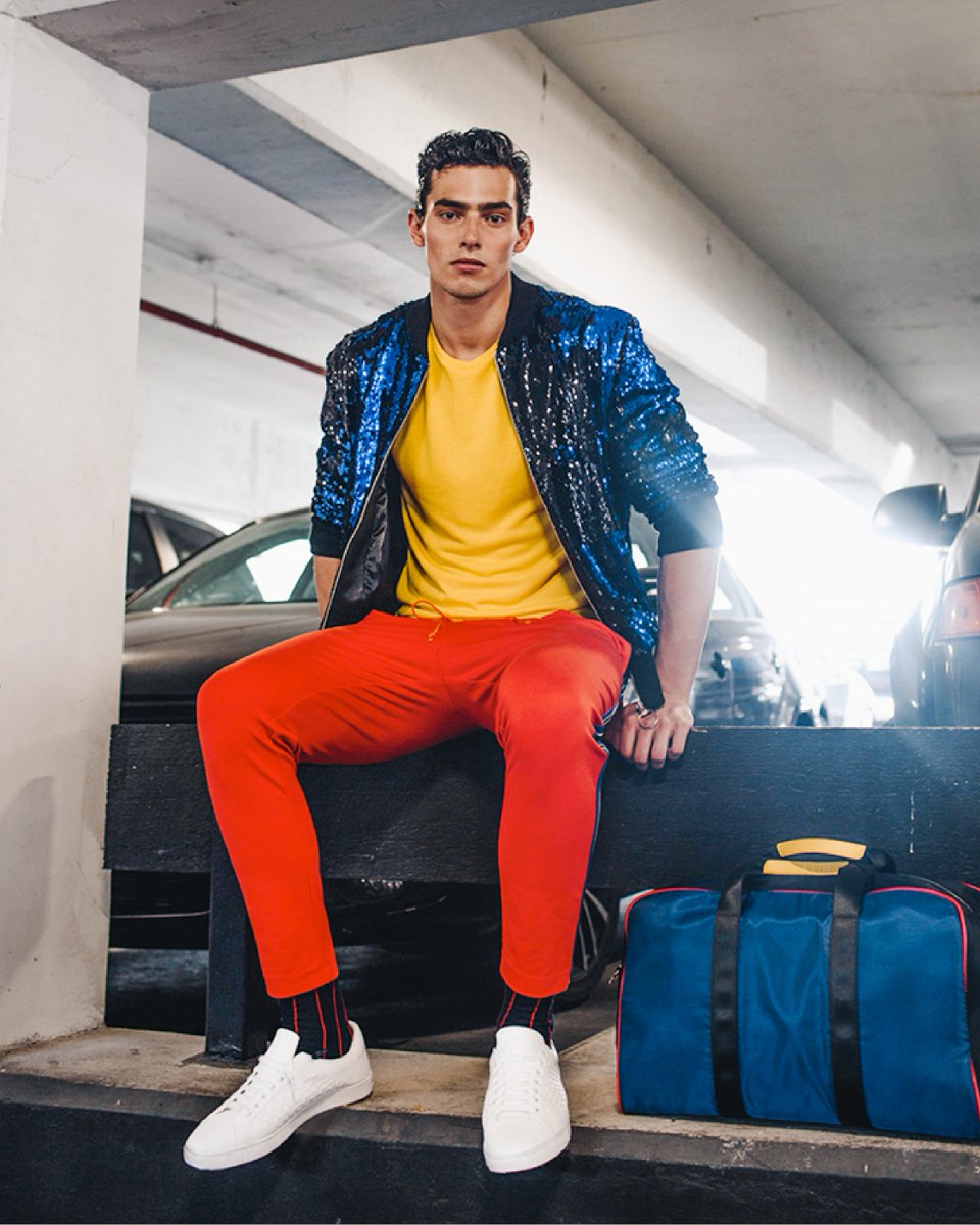 Feeling fresh & ready to hit the ground running 💙💛
Happy Monday!
.
#MayerMan #LuxMeetsStreet #menswear #streetstyle #streetwear #fall2018 #canadiandesigner #pants #bomberjacket #colourful #mondaymotivation