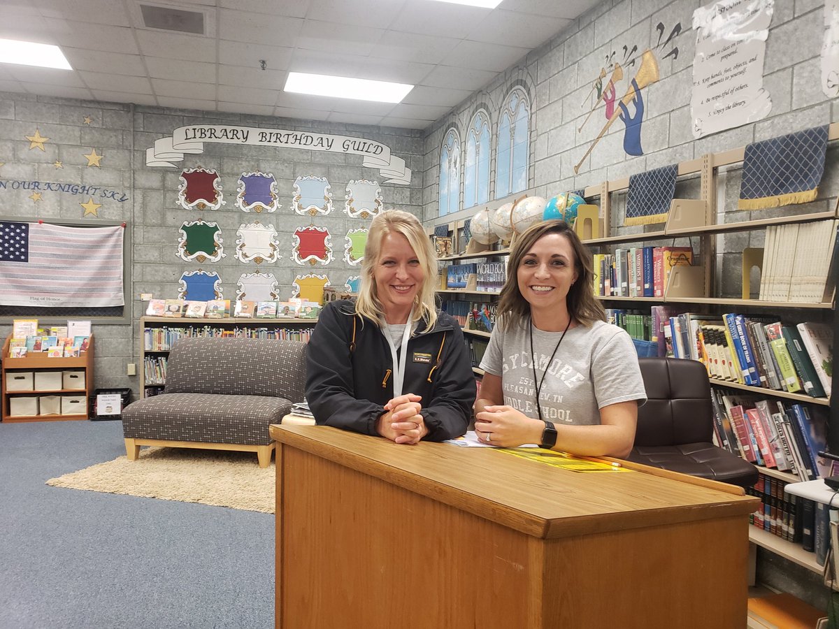 KnightsSms's tweet photo. The library @KnightsSms is open for business! @starrhardin & Miss Lori are ready to welcome Ss! 1-to-1 π» will go out to 7th and 8th graders in a few weeks! Don't forget to honor your student w/ the Library π Guild!
#booksandtechnology
#knightreaders
#wordoftheweek
#ccsdtn https://t.co/EodFAZvLVN