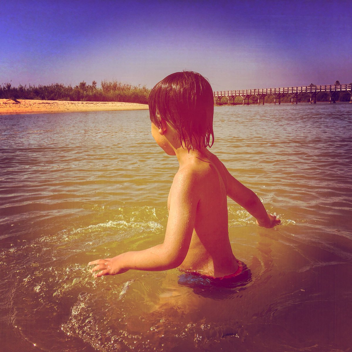 lightningraph's tweet photo. Dreaming #lightningraph #filtered #myson https://t.co/LDAmVJjlOX