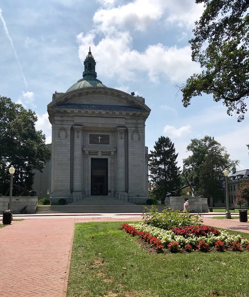 buckleyreds's tweet photo. What a great way to spend an afternoon. Exploring the US Naval Academy. The only thing that would of made it better would of been running into @CoachPoeWins #UncleArt #Classof51 https://t.co/tVlZdc3fcK