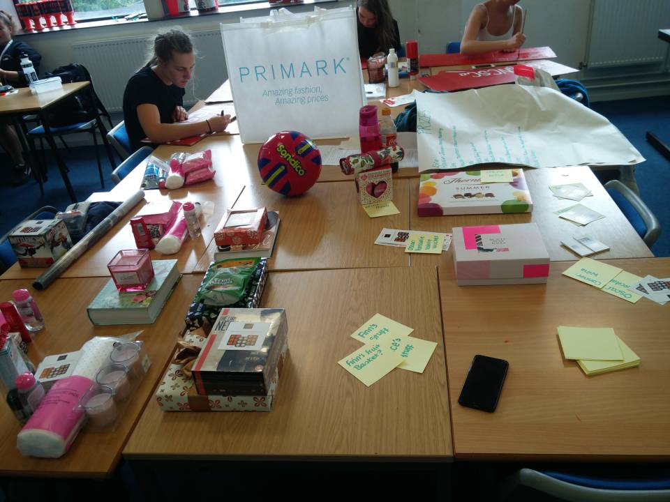 YoungNCSCarers's tweet photo. Prepping prizes and banners ready for our walk and bingo night. Group thrilled to nearly be ready to go!
@ExeterNCS @westbankcorp https://t.co/0z3drOGIhY