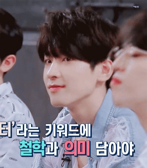 원: 내가 진짜 좋아하는데.
순: 뭘? 
원: 단무지.
순: 
원: 말고 너.