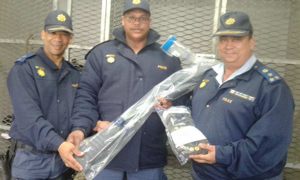 SAPoliceService's tweet image. #sapsWC Police shot gun taken in May 2018 #Hermanus #ProtestAction retrieved, suspect apprehended. #CommunityPolicing #Zwelihle. ME
facebook.com/22588749410486…