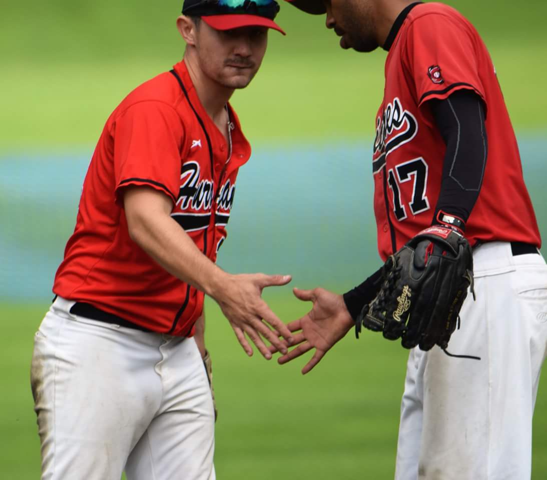 Ulsterbaseball's tweet photo. Vs @DCHurricanes (12.8) @baseballireland @bsuk @baseballunited @lisburnccc

📸 : @643photography https://t.co/aAEMaHTYnb