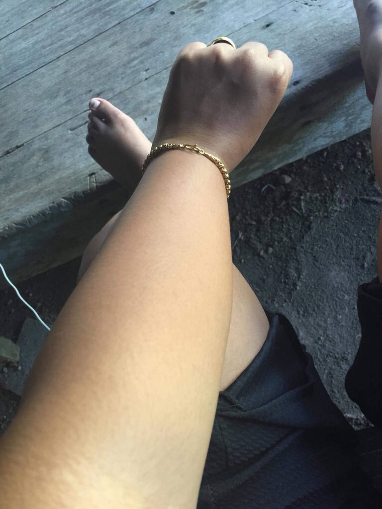 Mananya85293992's tweet image. อะ!!!  เห็นผลมั้ยดูเอา กินแค่#dwcollagen + #grapeseed เปลี่ยนดำเป็นผิวขาว เอาดิ เอาดิ เอาดิ ขอท้าให้กินโว้ยยยย   #O2soSTRONG