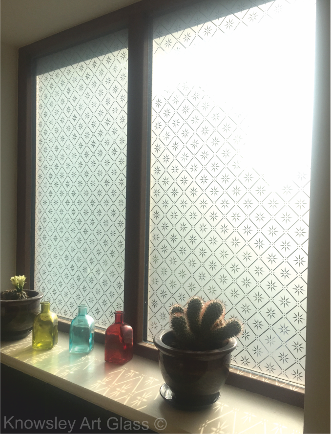 Art_Glass_Ltd's tweet photo. Some wonderful photos of our #etched #Starlight fitted in a customers #bathroom.
We just love the effect this #glass has on a #room. ✨ #decorativeglass #artglass #homedecor #bathroomtheme #glazier #joiner #obscureglass #frostedglass https://t.co/mR98TunMNW