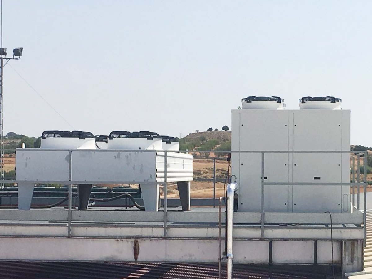 josebernadsl's tweet photo. #PROYECTO | Finalizamos con éxito un nuevo proyecto de refrigeración para el grupo agroalimentario Florette🌱 @Florette_es 😉👇
.
.
.
#FelizLunes #refrigeración #amoniaco #co2 #frioindustrial #refrigeration #coldroom #camarasfrigorificas https://t.co/5TIYBV8qU3
