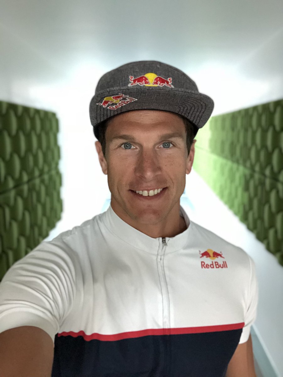 Davidplese's tweet image. A week of... #testing 🚀🤩!!
@bahrainendurance13 
@redbull @redbullsi