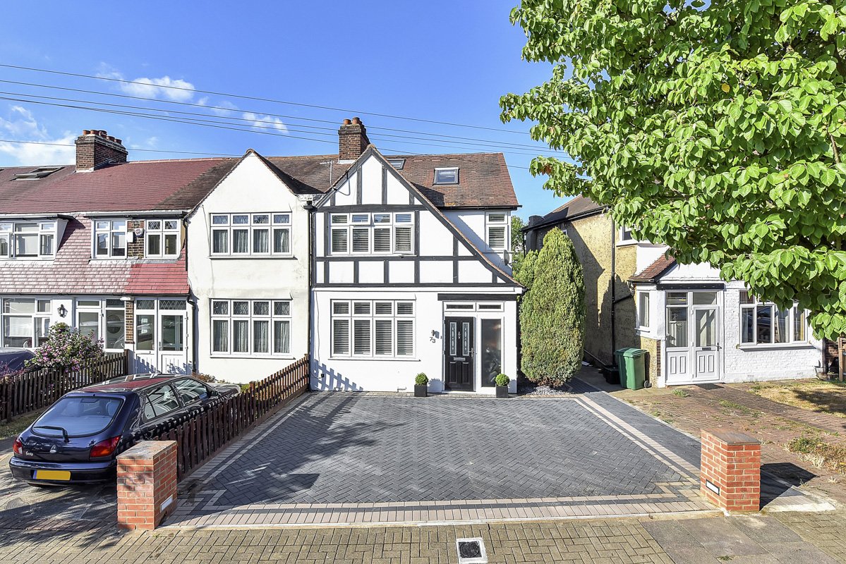 TheAddress_'s tweet image. A busy weekend in Aviemore Way. Happy to say we have just agreed two sales within the road over the weekend. #beckenham #SOLDSTC #br3