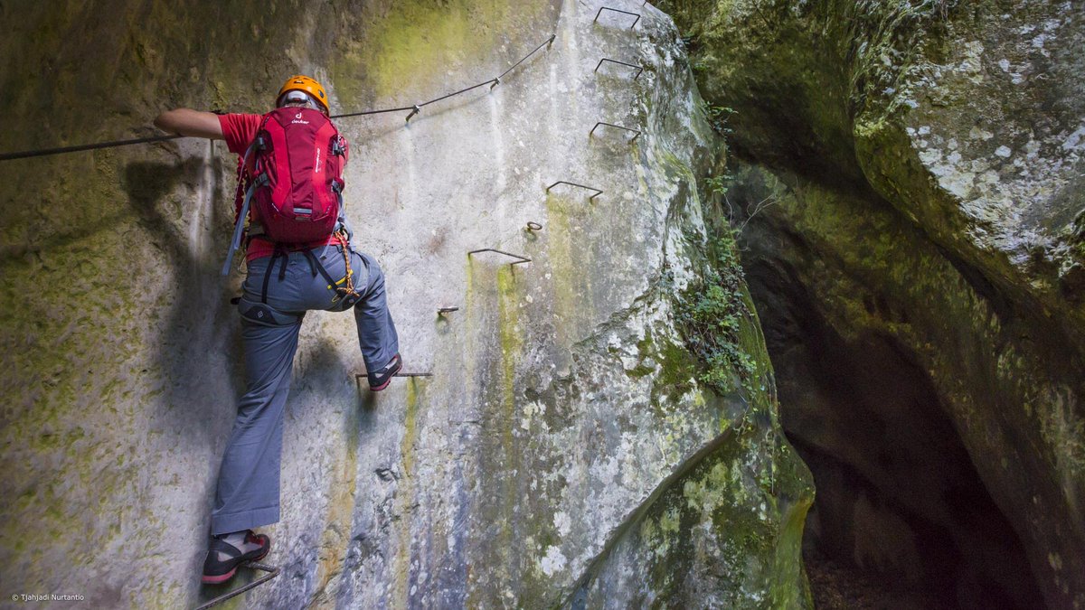 Csvakansi's tweet photo. #LakeGarda #Italy 

https://t.co/nfpF9ElljR
Instagram: csvakansi

#hikingadventures #trekking #climbing #travelling #reisen #Urlaub #jalanjalan #wisataalam #panjattebing #dakigunung #naikgunung #Liburan #LagodiGarda #travelphotography #mytravelgram #wisata https://t.co/6XePh7owCz