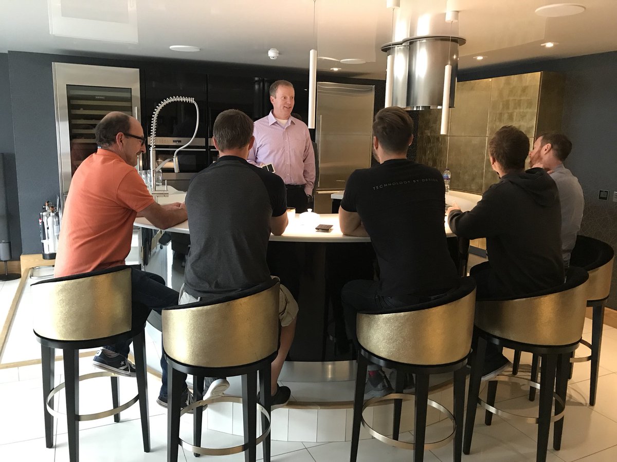 PulseCinemas's tweet photo. Another dealer gathering; headed by @OliverPulse @danieljsparrow ... This time discussing #LutronRa2Select before the official tour of all that’s new at Pulse HQ. Get in touch to arrange a visit. https://t.co/aORdMvNE76