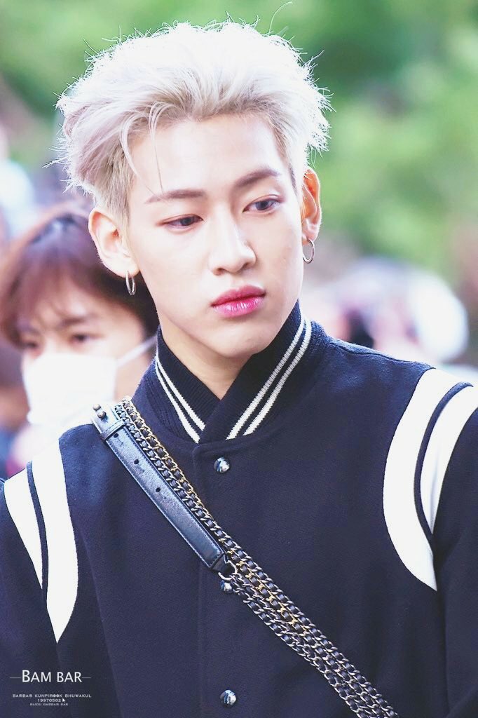 prdsbbom's tweet photo. lets settle this

rt for dark haired bambam
like for light haired bambam

i provided pictures to help you choose https://t.co/c5vkd8hl1N