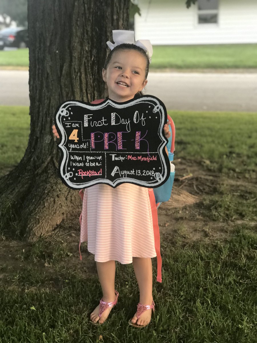 SheenaLou02's tweet photo. Do big things baby girl!๐โ๏ธ๐#firstdayofPreK #MadisonBlake https://t.co/RDBa1xIL2A