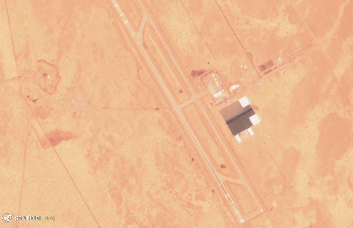 Arn_Del's tweet photo. #Libya - After months of break, work resumed on Al-Khadim airbase used by #UAE and #France in support to #Haftar and the #LNA. A coating is being placed on the new parking area since early August. https://t.co/iOacLDaxWl