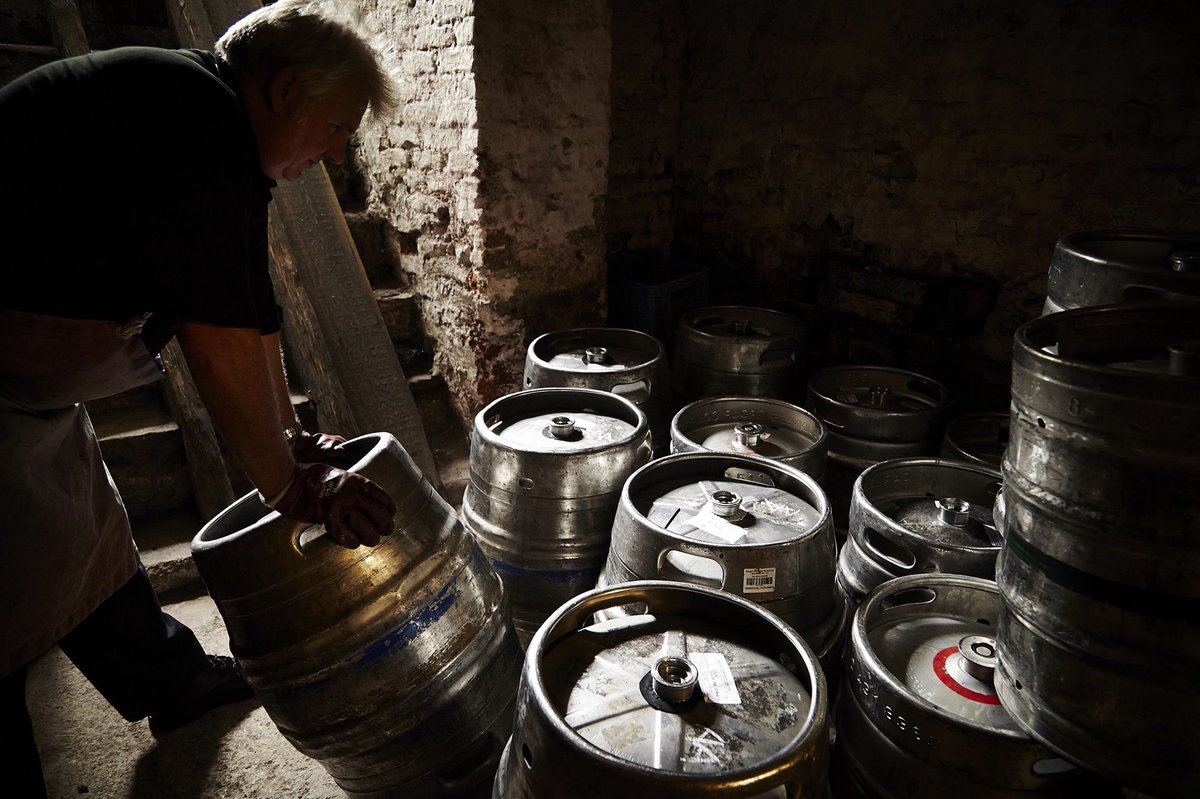 robbiesbrewery's tweet photo. At Robinsons we understand how important great beer quality is to cask ale drinkers, in fact, to all drinkers! That’s why we’ve launched ‘Best in Glass’ to help make sure every pint of Robinsons beer served is as perfect as the last! 

https://t.co/tGfLT75GTG

#beerquality https://t.co/qZvZG15K4Q